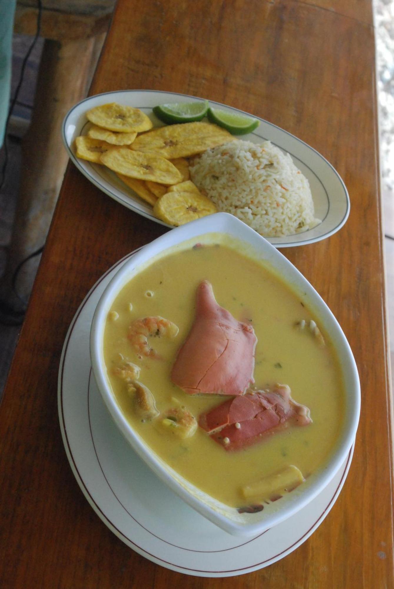 La Delphina Bed And Breakfast Bar And Grill La Ceiba Exteriér fotografie