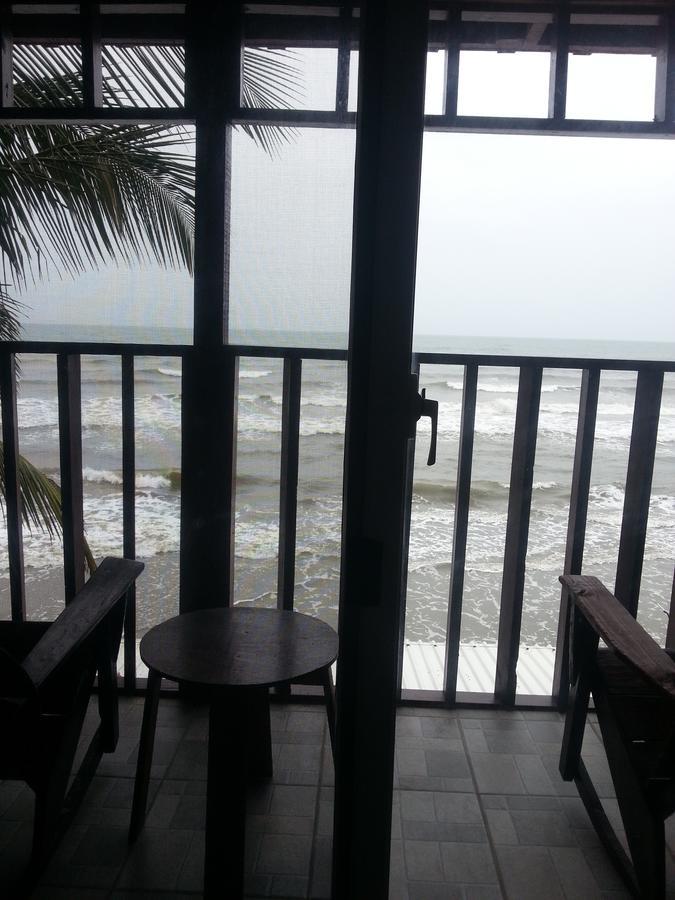 La Delphina Bed And Breakfast Bar And Grill La Ceiba Exteriér fotografie